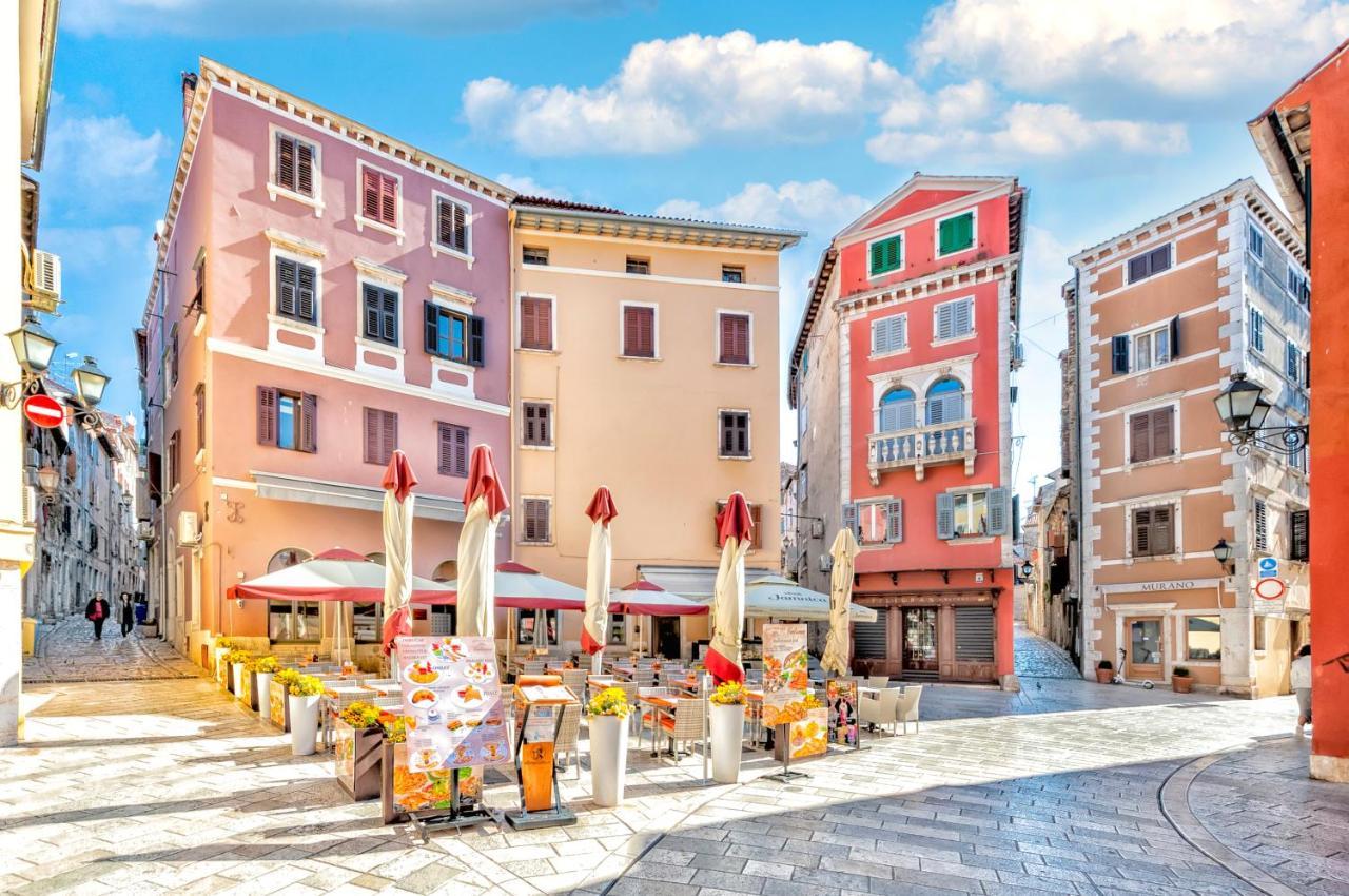 Apartment Sissy Rovinj Exterior foto